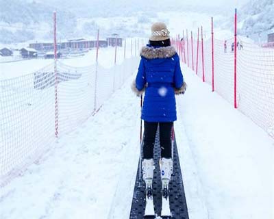 滑雪場(chǎng)策劃要考慮其空間面積，山勢(shì)山型